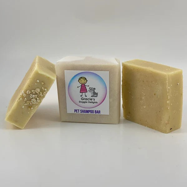 Dog Shampoo vs Shampoo Bars: What’s Best for Itchy, Dry Skin?